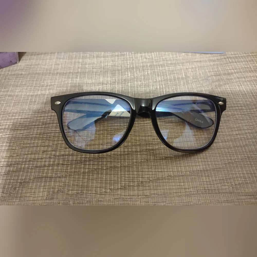 Blue light glasses